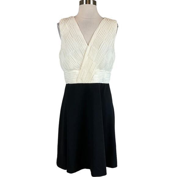 DKNY Women's Cocktail Dress Size 10 Black and Ivory White Pleated Fit and Flare - Picture 1 of 11